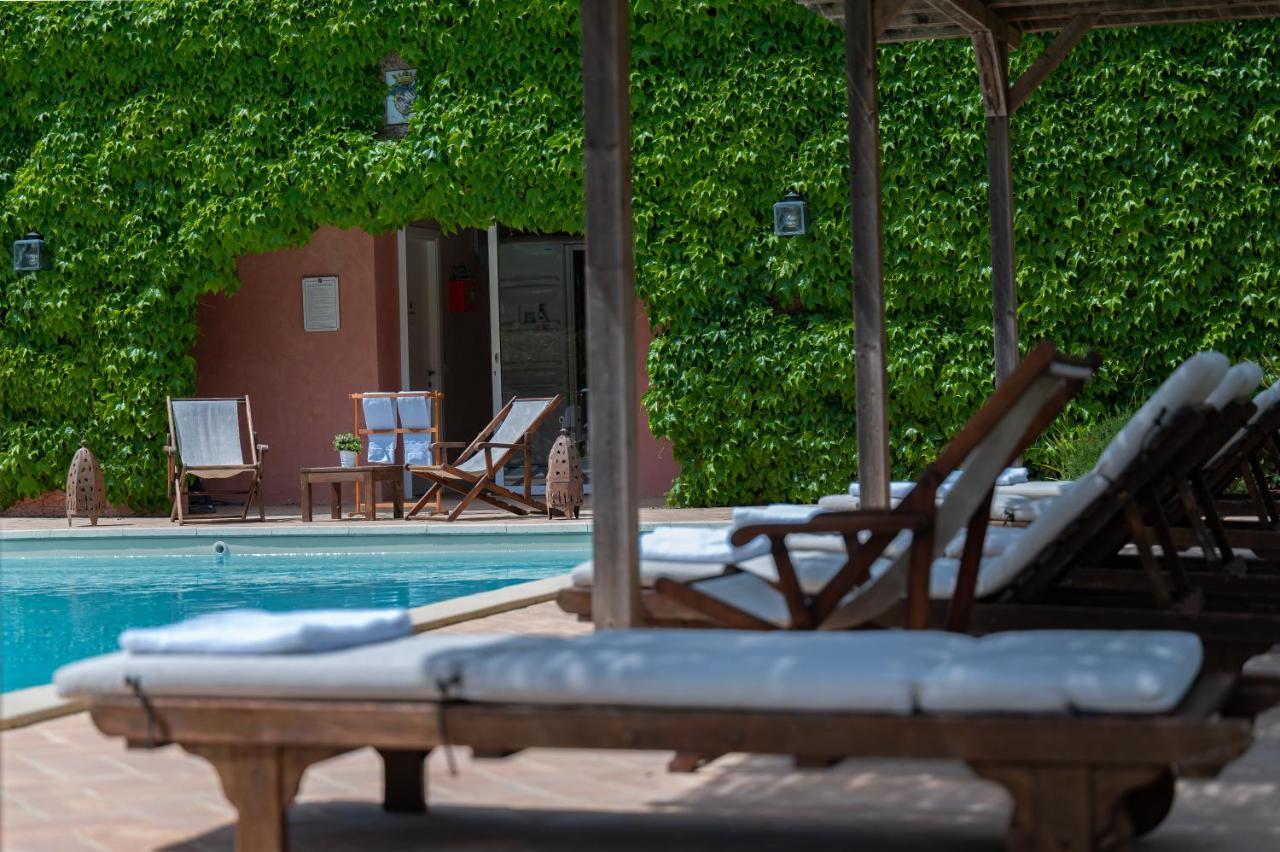 Le Versegge Resort Braccagni ภายนอก รูปภาพ
